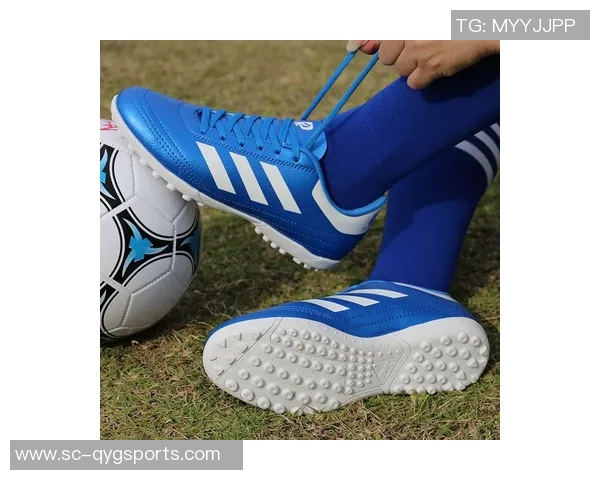 足球鞋太硬怎么办如何选择合适的鞋垫和调整穿着方式提升舒适度