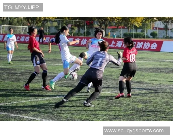 香港足球联赛的现状与发展探讨及其对本地足球文化的影响